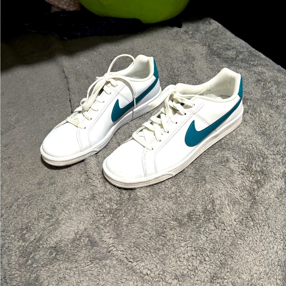 Teal Nike Shoes!